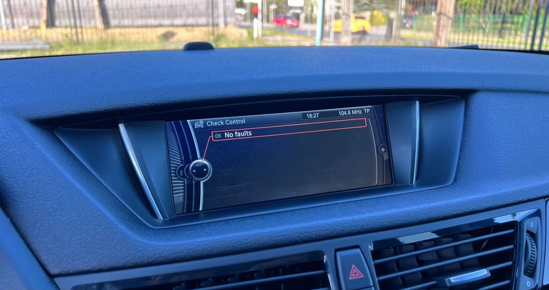 BMW X1 cena 49500 przebieg: 168200, rok produkcji 2013 z Piaseczno małe 781